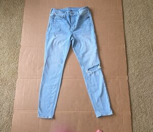 Old Navy Light Blue Ripped Skinny Jeans